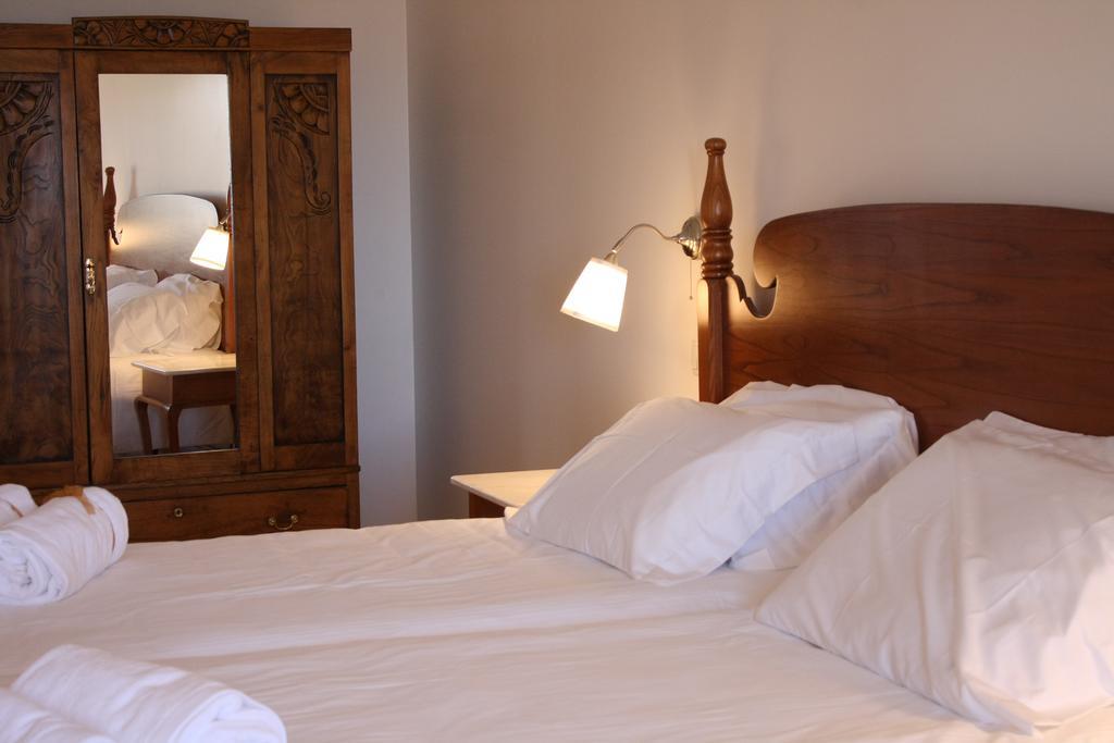 Quinta Pacos Do Lago Campanário Habitación foto