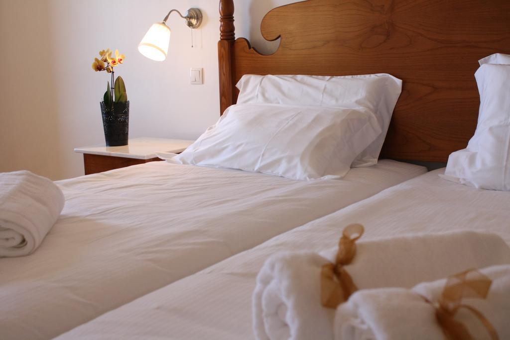 Quinta Pacos Do Lago Campanário Habitación foto